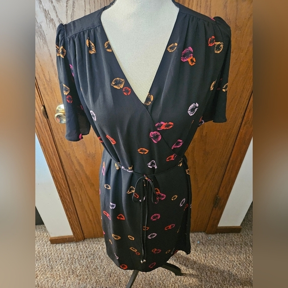 Forest Lily true wrap valentines novelty print mini dress size 6 - Picture 2 of 7